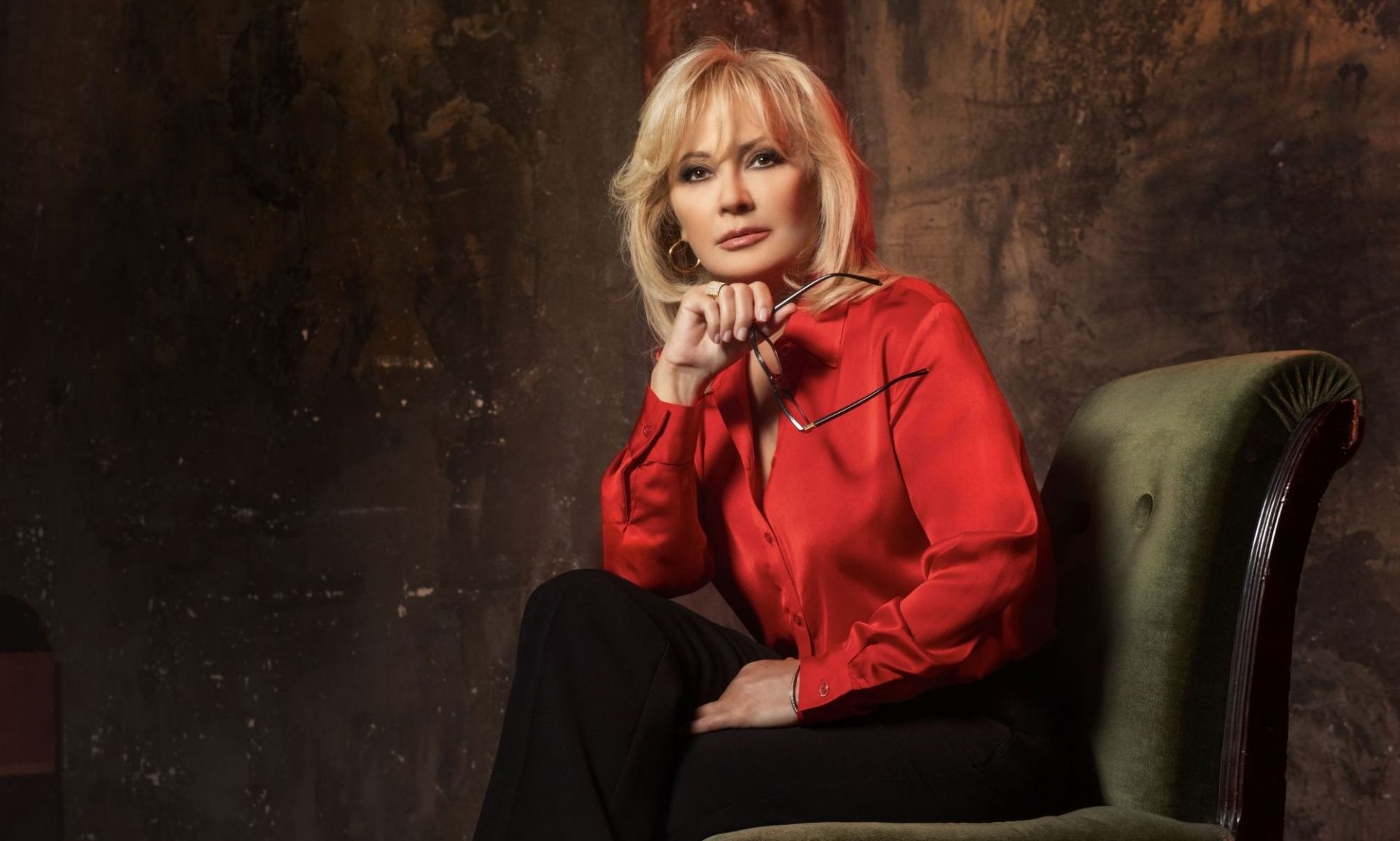 Φως στο Τούνελ: Στην πρώτη θέση και την Παρασκευή 25 Απριλίου - Χτύπησε κόκκινο στο γυναικείο κοινό