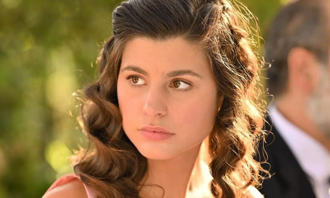 Άγιος Έρωτας - Το X «σταύρωσε» την Χλόη: «Κοιτάξτε μια μάνα που παρατά το παιδί της...»