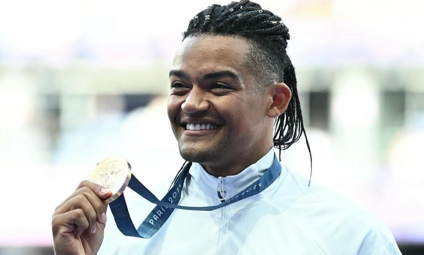 «Το πιο δύσκολο κομμάτι της ζωής του Καραλή πάνω και από τον ρατσισμό ήταν…»