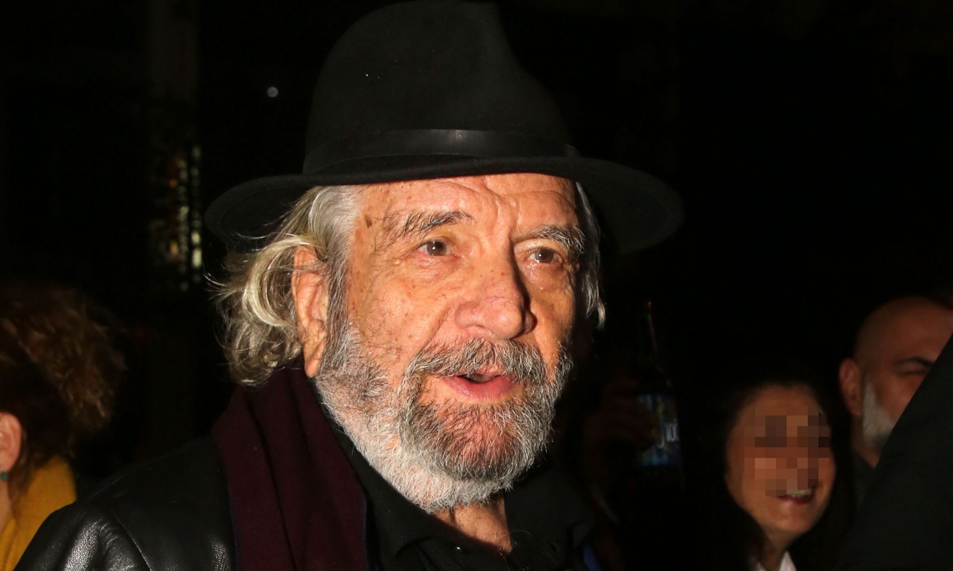 Άγγελος Αντωνόπουλος: Μακριά από τα φώτα της δημοσιότητας λίγο μετά τα 93α γενέθλιά του