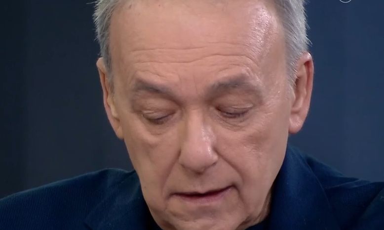 Ανδρέας Μικρούτσικος: H μεζονέτα που βγήκε στο σφυρί & το εξοχικό της Μήλου που άλλαξε χέρια