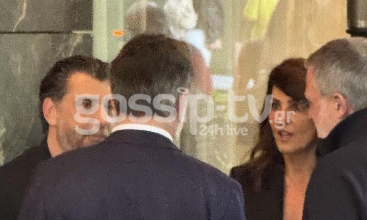 Nia Vardalos: Για δείπνο στο κέντρο της Αθήνας με τον σύντροφό της, Σπύρο Κατσαγάνη