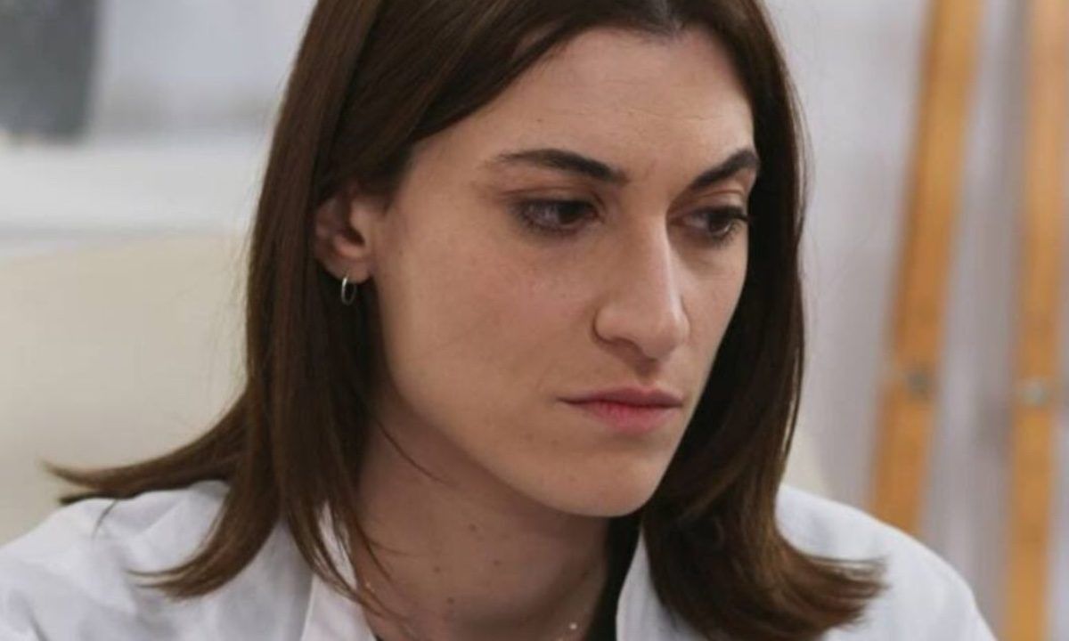 Γη της ελιάς-επεισόδια: Η Αντιγόνη θέλει να δώσει τέλος στη ζωή της