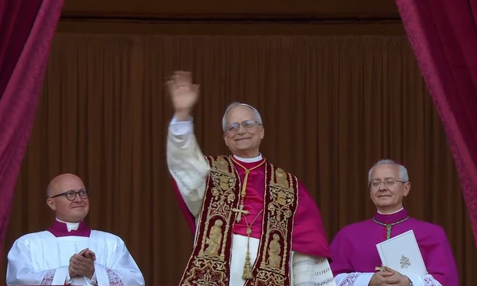 «Habemus Papam»: Ιδού ο νέος προκαθήμενος της Ρωμαιοκαθολικής Εκκλησίας-Η αποκάλυψη του ονόματος