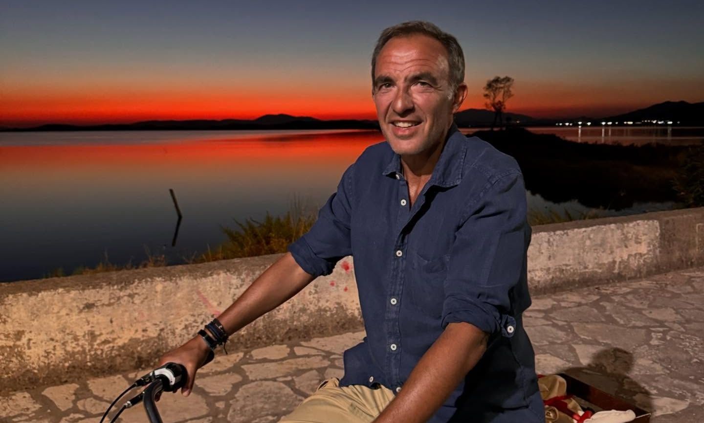 Γενέθλια για τον Νίκο Αλιάγα! Η ηλικία, η καταγωγή, η πατρότητα και η συγγένεια με την Μπακοδήμου