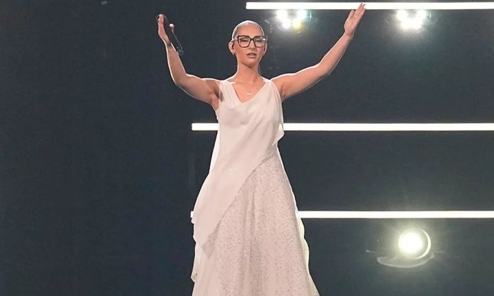 Eurovision 2025: Τα δάκρυα της Klavdia μετά την εμφάνισή της στον ημιτελικό και το πρώτο μήνυμα