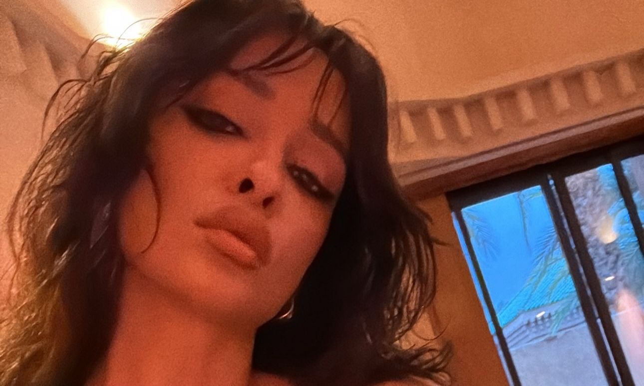 Ελένη Φουρέιρα: Με lime φόρεμα του Jean Paul Gaultier στο Μαρόκο – Το ιδιαίτερο σχέδιο και το κόστος