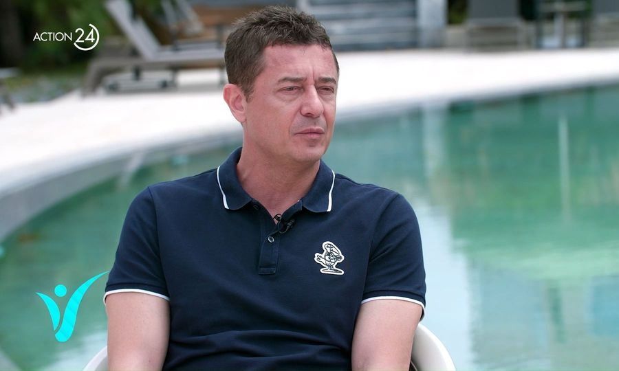 Αντώνης Σρόιτερ: Δεν μπορώ να πω ότι οι κόρες μου ξετρελαίνονται όταν μου μιλούν όλοι στον δρόμο