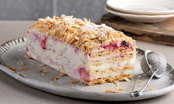 Έχεις φτιάξει το μιλφέιγ με παγωτό του Πετρετζίκη; Αν όχι δεν ξέρει τι χάνεις!