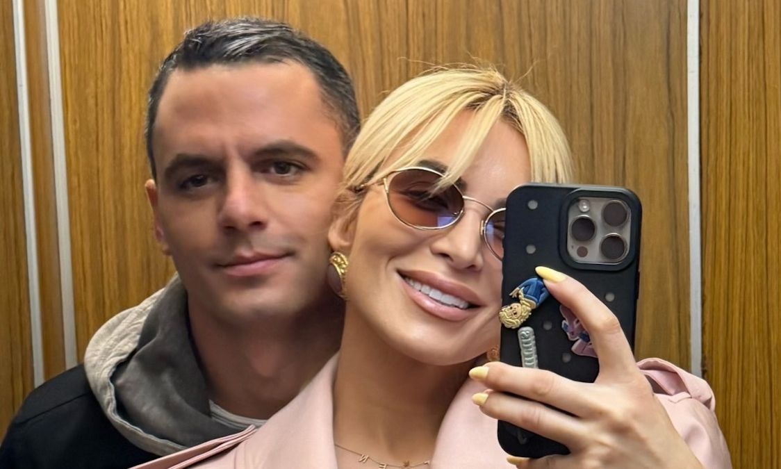 Κατερίνα Καινούργιου: Όλη η αλήθεια για το πανό στο μαγαζί του Κουτσουμπή μετά την πρόταση γάμου