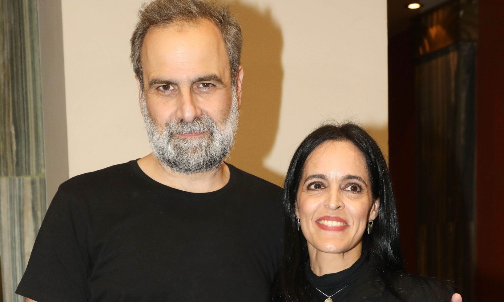 Μαξούρη: Στο πλευρό του Δημήτρη Παπανικολάου στην πρεμιέρα της παράστασης «Μικρά Όμορφα Πράγματα»