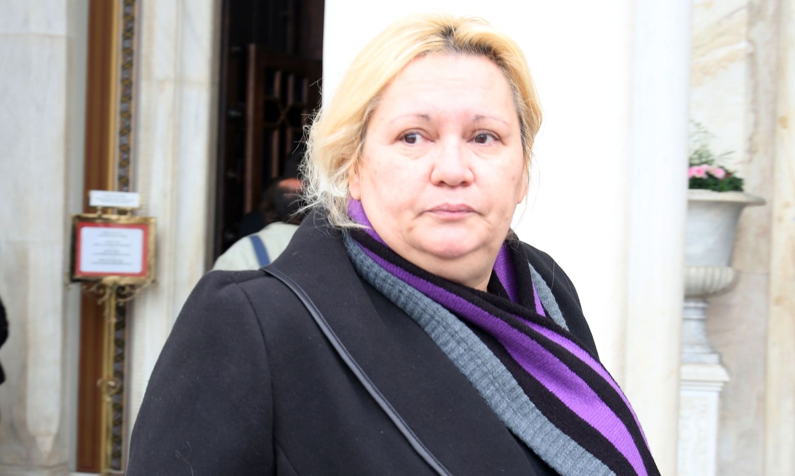 Καίτη Φίνου μετά το χειρουργείο: «Δεν μπορούσα να δω ούτε τους ανθρώπους. Χάνω την όρασή μου»