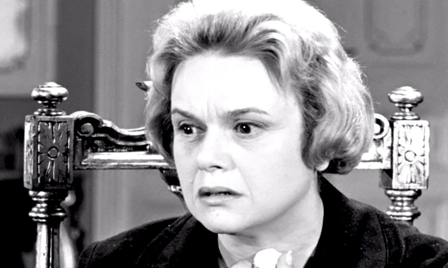 Σπάνιο καρέ: Η Δέσπω Διαμαντίδου αγνώριστη σε vintage καρέ από τα παιδικά της χρόνια