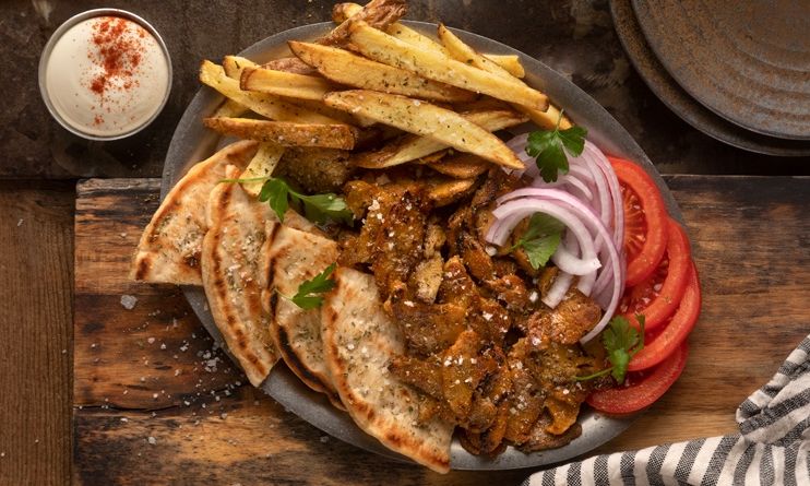 Γύρος σεϊτάν από τον Άκη Πετρετζίκη