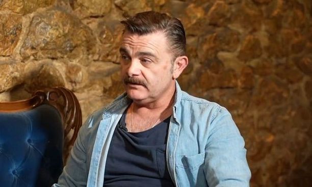 Καπετανάκος: «Το piano bar που είχαμε ήταν μεγάλη σκλαβιά. Δεν καθίσαμε ποτέ σαν οικογένεια μαζί»