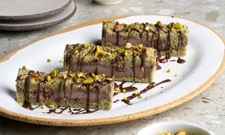 Η συνταγή που θα γίνει viral - Μπάρες παγωτού Dubai chocolate από τον Πετρετζίκη