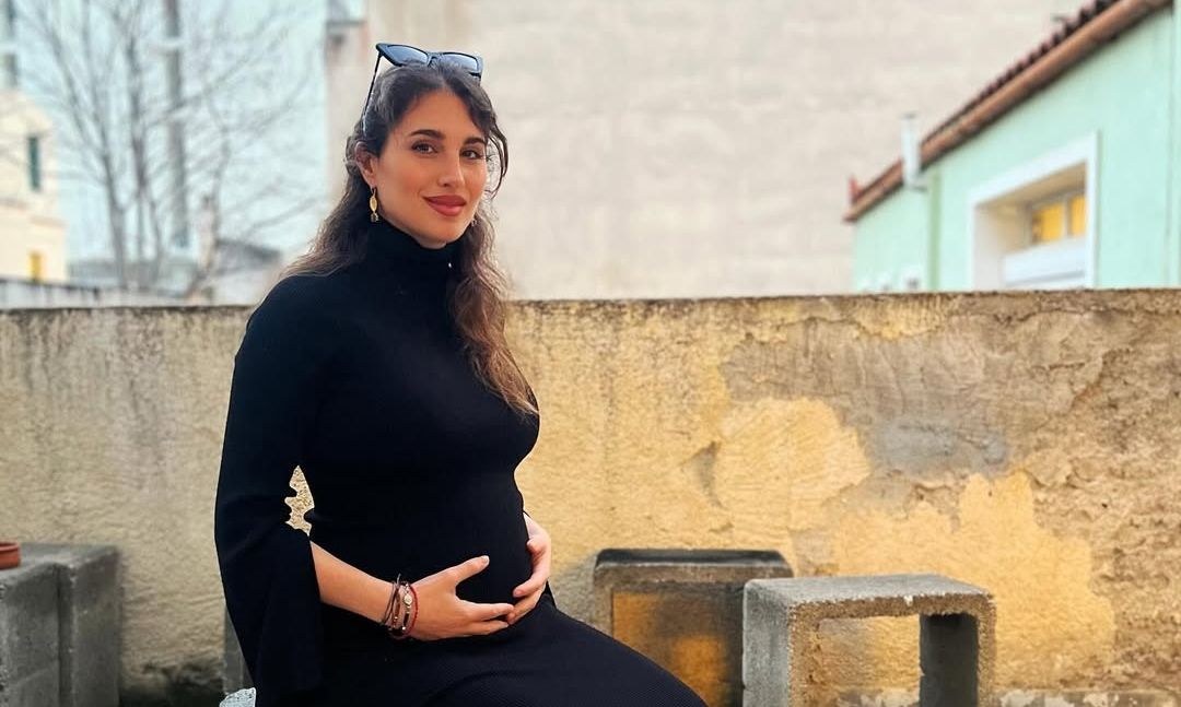 Παυλίνα Βουλγαράκη: Η πρώτη φωτογραφία με τη νεογέννητη κόρη της μέσα από το μαιευτήριο!