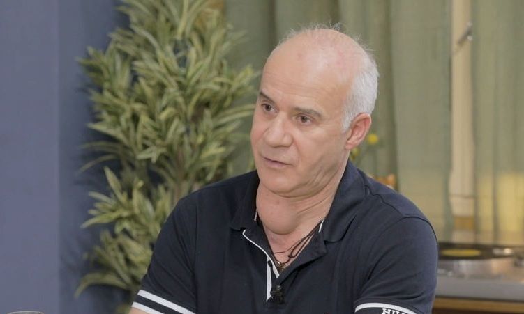 Μητσικώστας: «Μεγαλώνουμε και μένουμε μόνο εμείς, δεν υπάρχουν νέοι να κάνουν σατιρική εκπομπή»