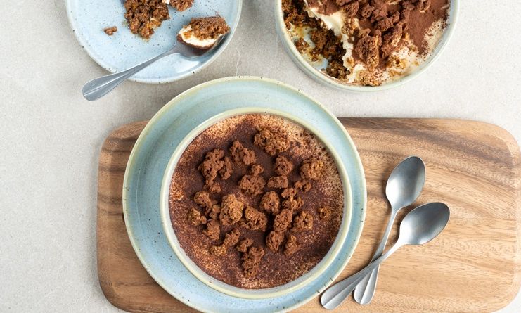 Τιραμισού με γκρανόλα χωρίς ζάχαρη από τον Άκη Πετρετζίκη