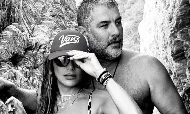 Η βραδινή έξοδος Βανδή - Μπισμπίκη στην Μύκονο και ο ξέφρενος χορός του ηθοποιού