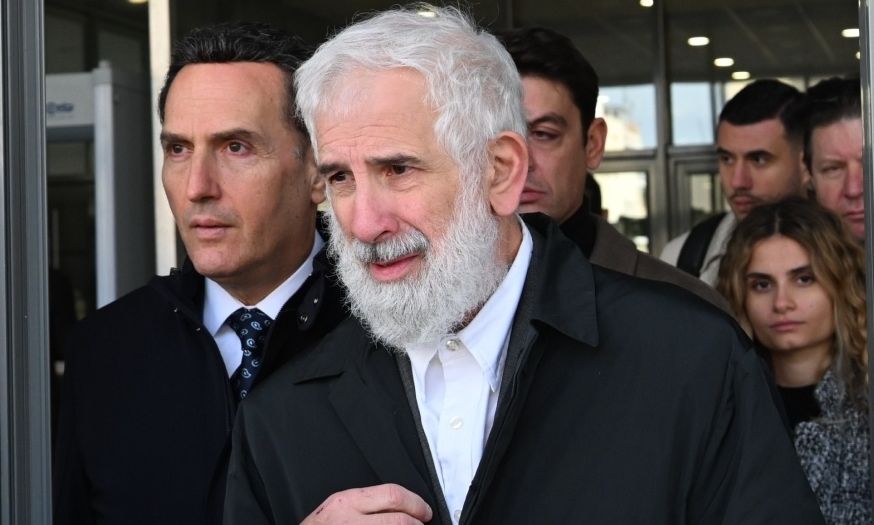 Δίκη Φιλιππίδη: Έντονη αδιαθεσία για τον Πέτρο – Βγήκε εκτός δικαστηρίου και ζητήθηκε γιατρός