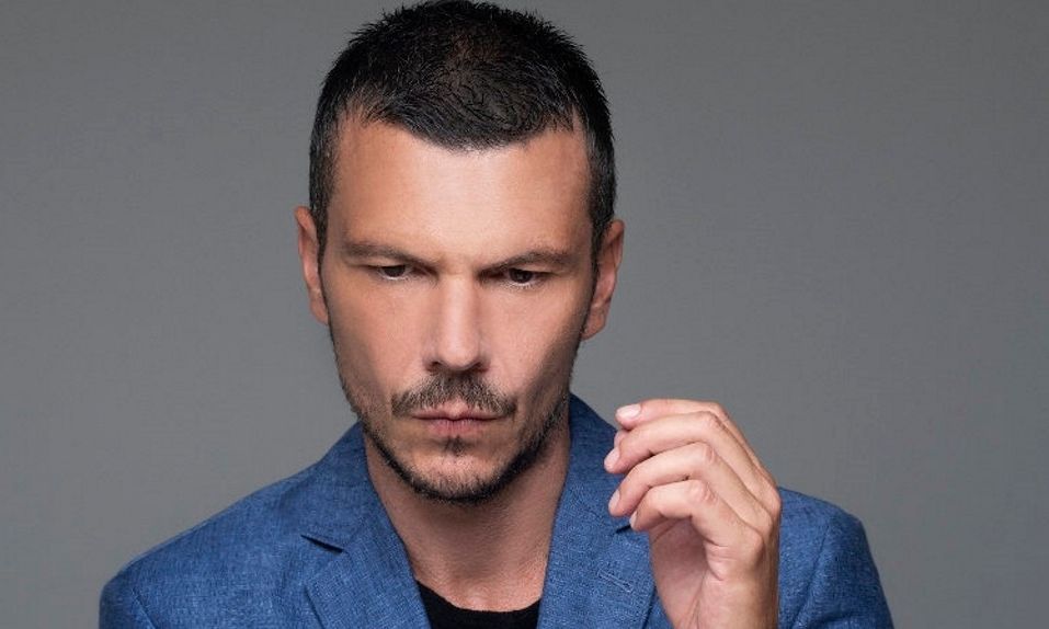 Ιωάννης Παπαζήσης: Η φωτογραφία με τον γιο του και το σχόλιο για το τέλος της σχολικής χρονιάς