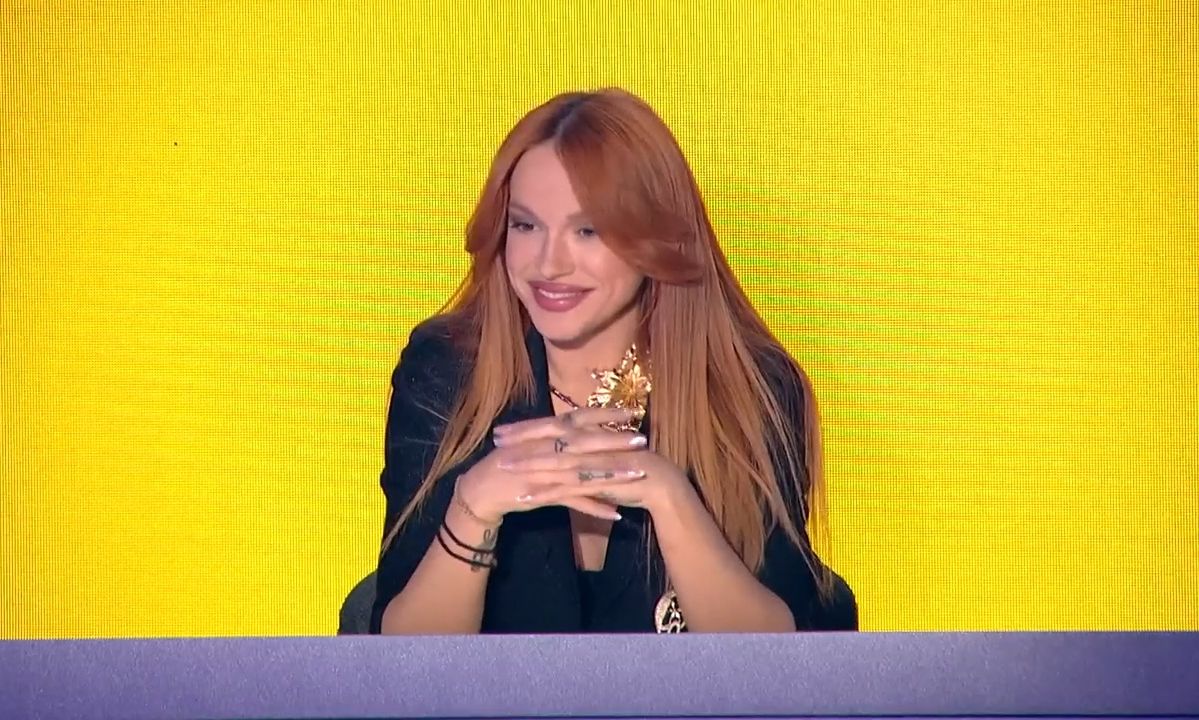 Τάνια Μπρεάζου:«Στα 18 μου, όταν ξεκίνησα να ασχολούμαι με το τραγούδι, έβαζα την κολλητή μου να...»