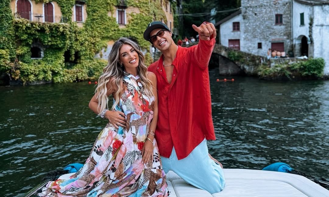 Μπρούνο Τσερέλα: Εισέβαλε στο σπίτι της Οικονομάκου με ποδήλατο – Η πισίνα & ο ονειρικός πολυέλαιος!