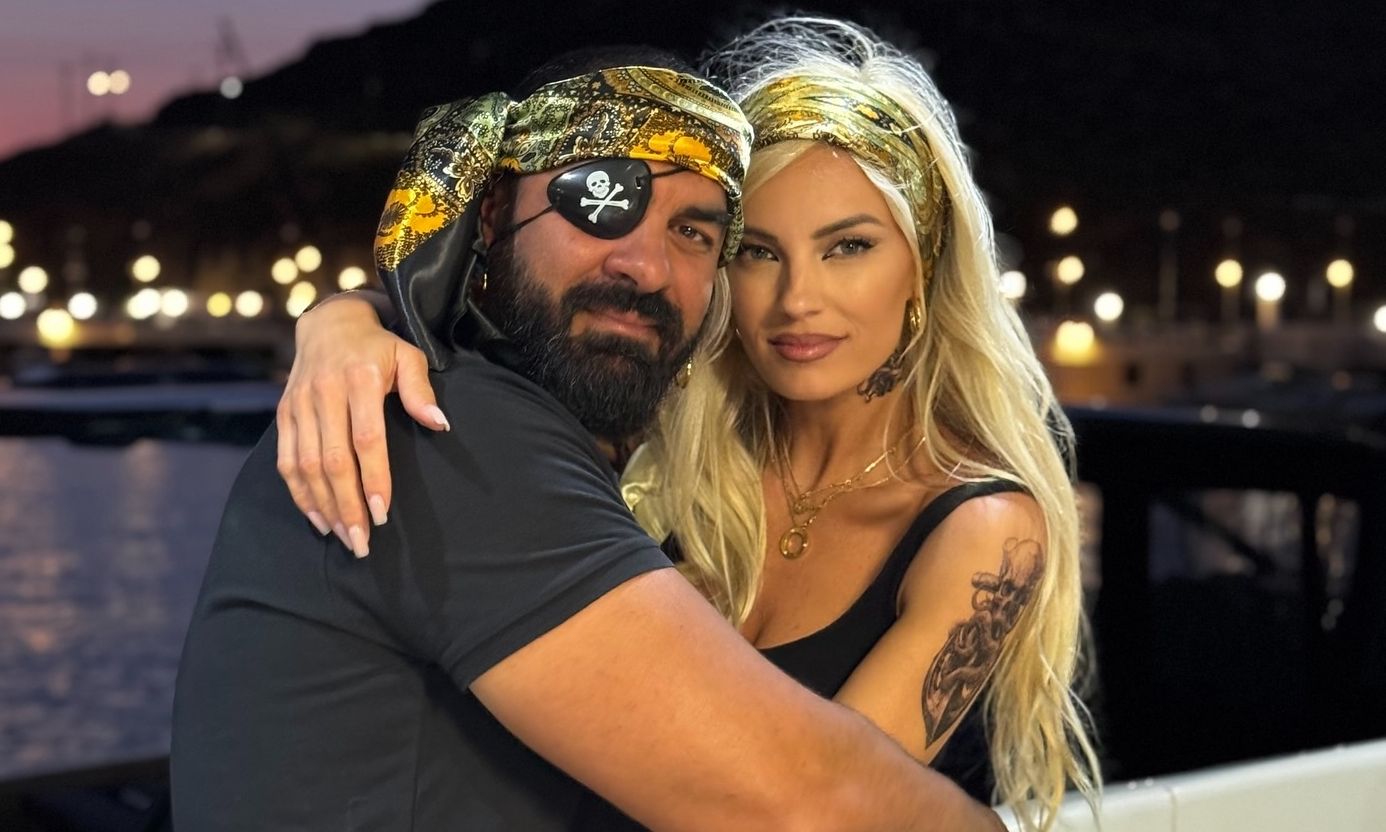 Τζούλια Νόβα: Το εντυπωσιακό πάρτι για τα γενέθλια του συζύγου της, Μιχάλη - Ο πιο γλυκός πειρατής