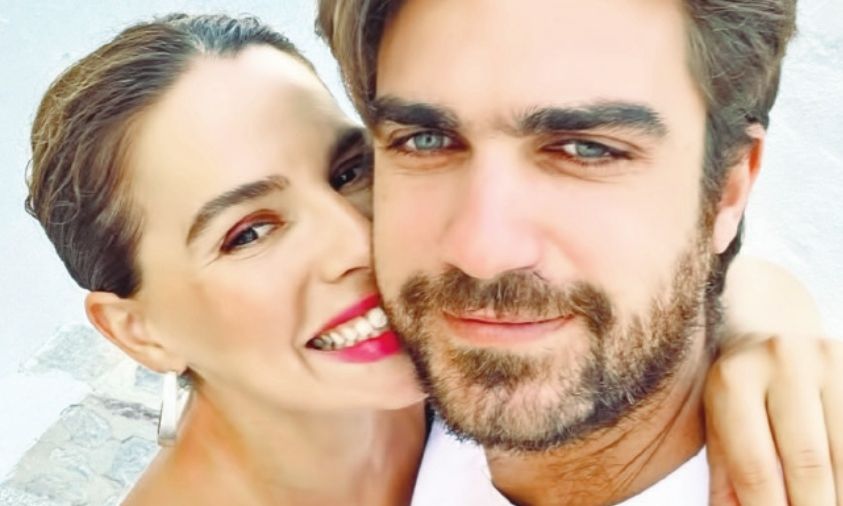 Μελία Κράιλινγκ – Νίκος Καλαντζόπουλος: Δύο χρόνια μαζί! Το ταξίδι και η συγκατοίκηση