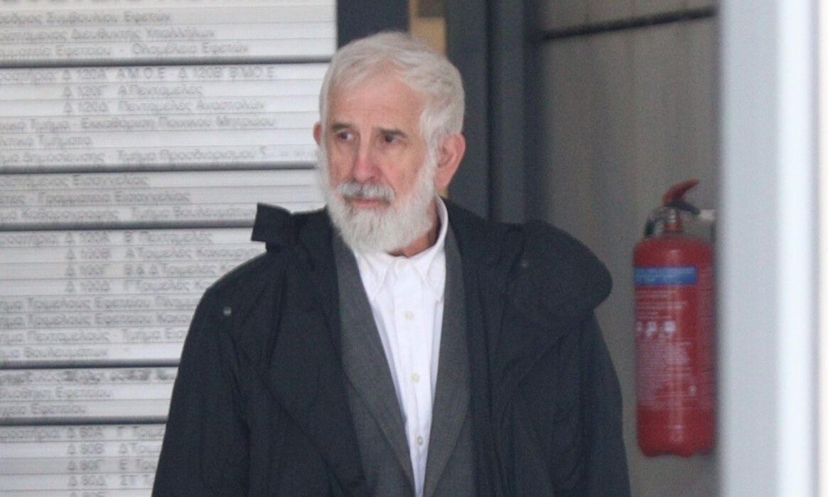 Φιλιππίδης: Είμαι ότι έχει μείνει από τον Πέτρο - Δεν έχω πάει με όλη την Ελλάδα σαν τον Σπαλιάρα