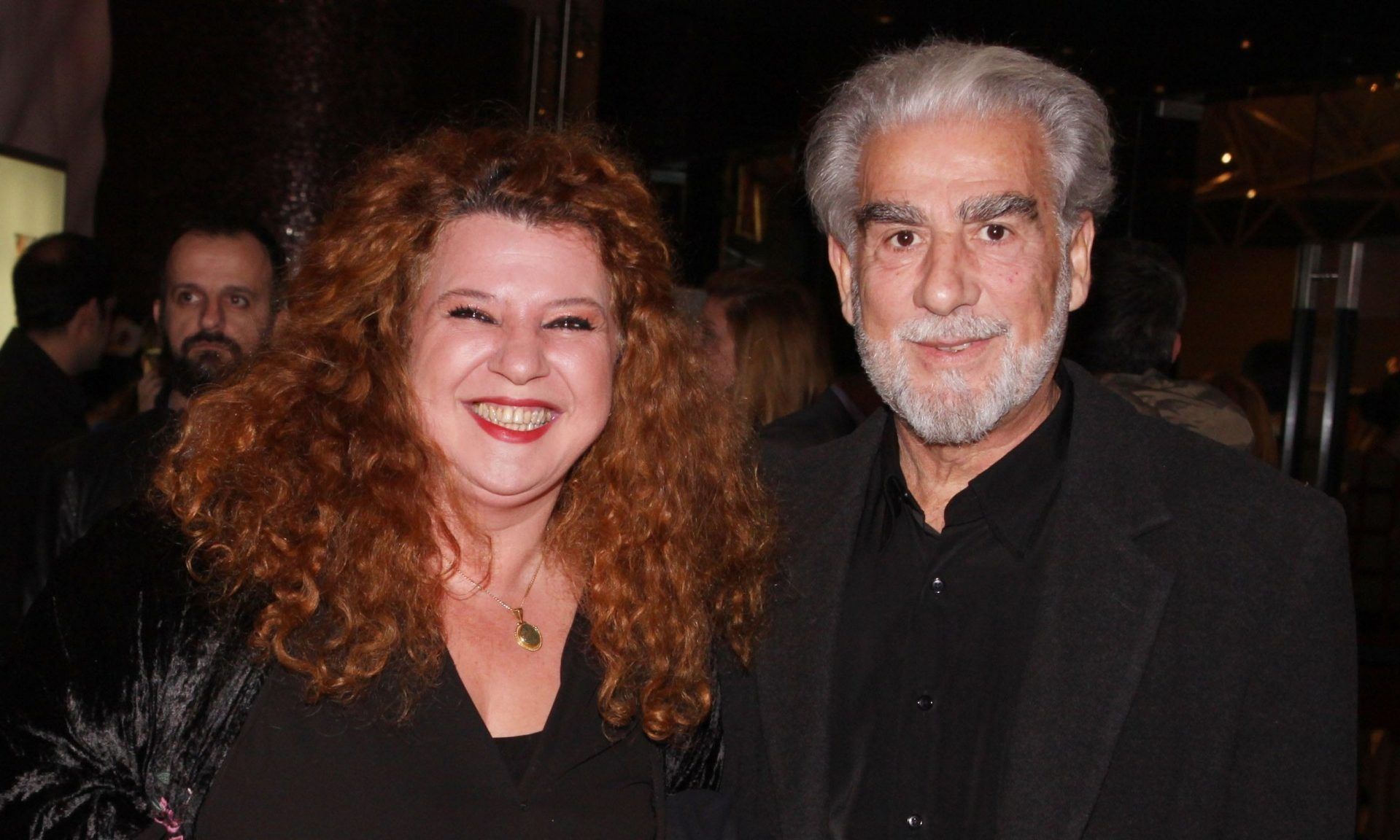 Χάρης Εμμανουήλ – Αθηνά Καμπάκογλου: Σπάνιες φωτογραφίες από τον γάμο τους - 30 χρόνια παντρεμένοι