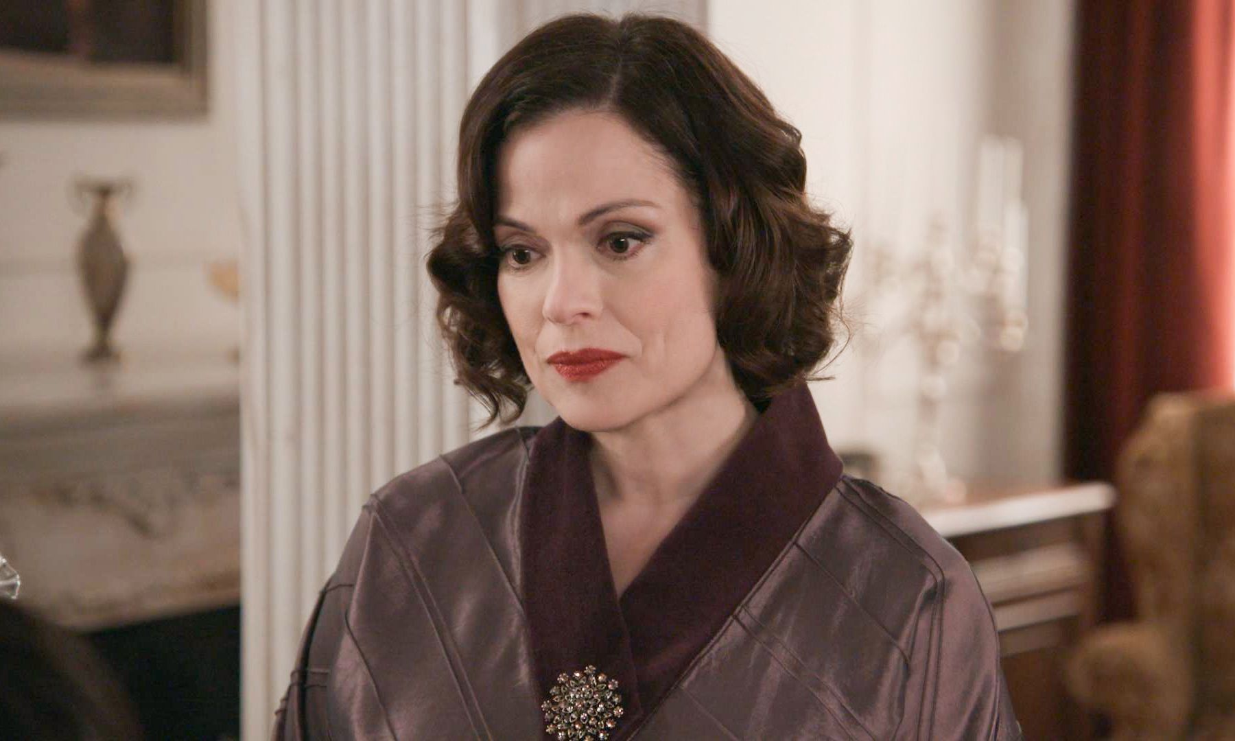 Grand Hotel επεισόδια: Η Κυβέλη λυγίζει – Όλοι στρέφονται εναντίον της μετά τις αποκαλύψεις