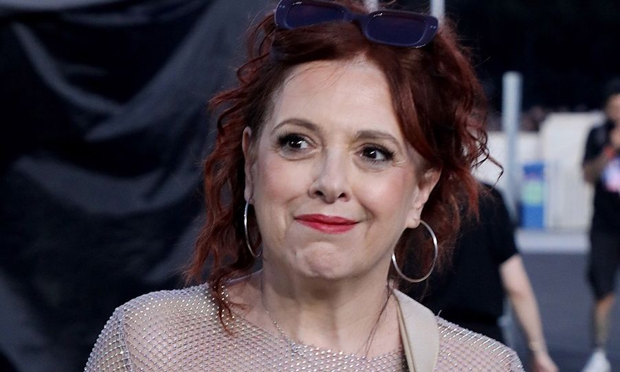 Ελένη Ράντου: Όταν θέλουν να με μειώσουν, λένε “η γυναίκα του Βασίλη” και...