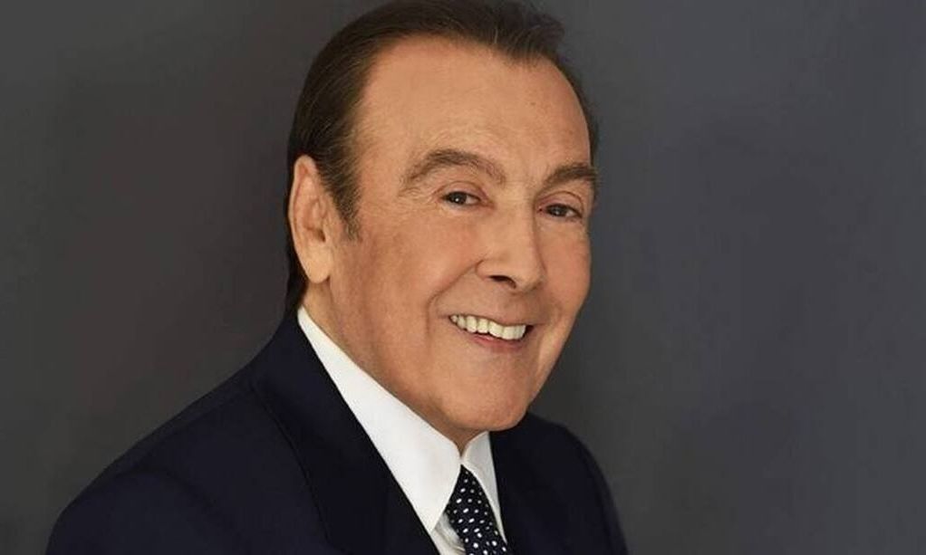 Τόλης Βοσκόπουλος: 4 χρόνια χωρίς τον «πρίγκιπα» του τραγουδιού – Οι επιτυχίες, ο έρωτας & το τέλος