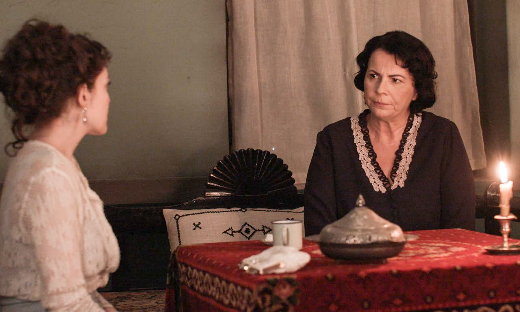 Grand Hotel: Η μητέρα του Πέτρου σοκάρεται από τη σχέση του γιου της με την Αλίκη