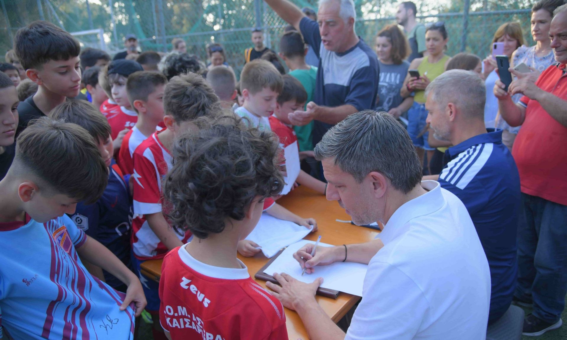 Από τα γήπεδα στις Αθλητικές Ακαδημίες ΟΠΑΠ- Χαριστέας και Φύσσας δίπλα στους αυριανούς πρωταθλητές