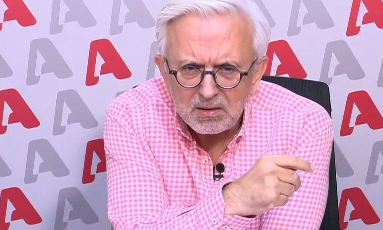 Συντετριμένος ο Δήμος Βερύκιος: Πέθανε ο αδελφός του σε ηλικία 57 ετών