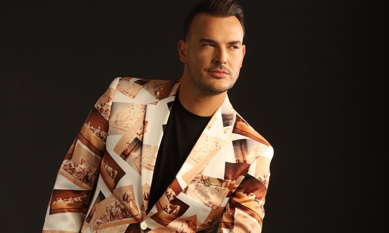 Βαρύ πένθος για τον Σάκη Αρσενίου