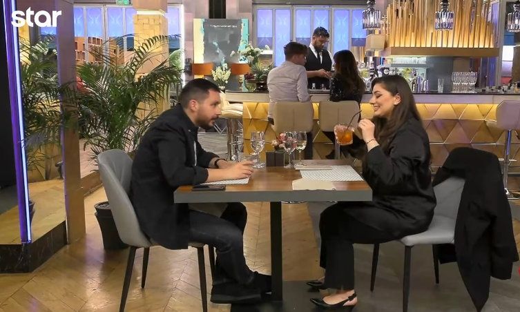 First Dates: Ο Μάριος πήγε ραντεβού & είχε τηλεφωνική επικοινωνία με τη... μαμά του! Πήρε φωτιά το X