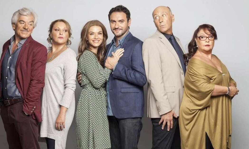 To σόι σου: Η οικογένεια Τριανταφύλλου χωρίζεται σε δύο στρατόπεδα: μαμάδες και μπαμπάδες