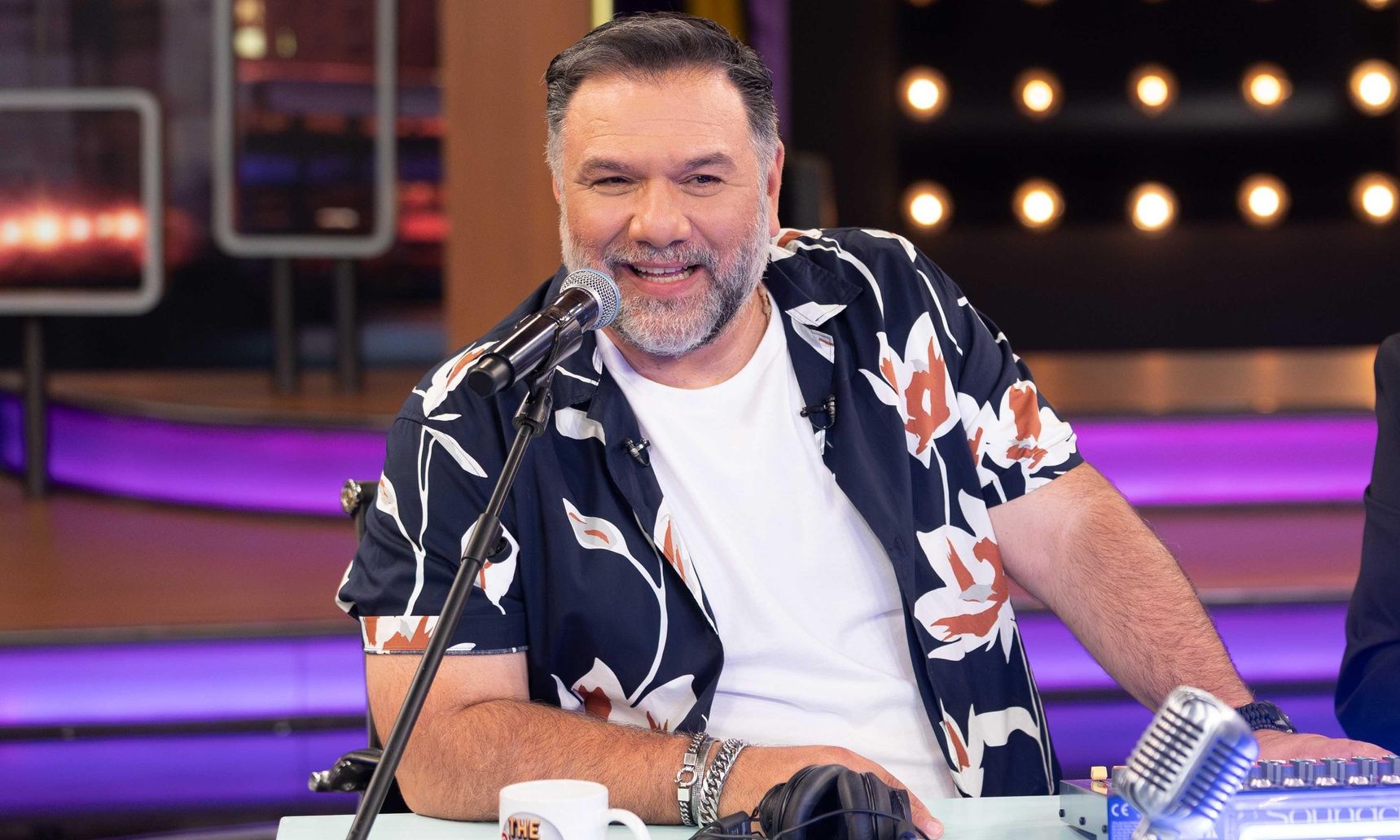 The 2Night Show: Ο Αρναούτογλου ρίχνει αυλαία με αυτούς τους καλεσμένους!