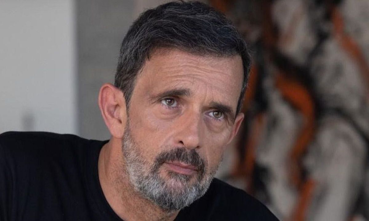 Απκαλυπτικός ο Λεωνίδας Κακούρης: «Έχω περάσει κι εγώ κάποια σκοτεινά φεγγάρια»