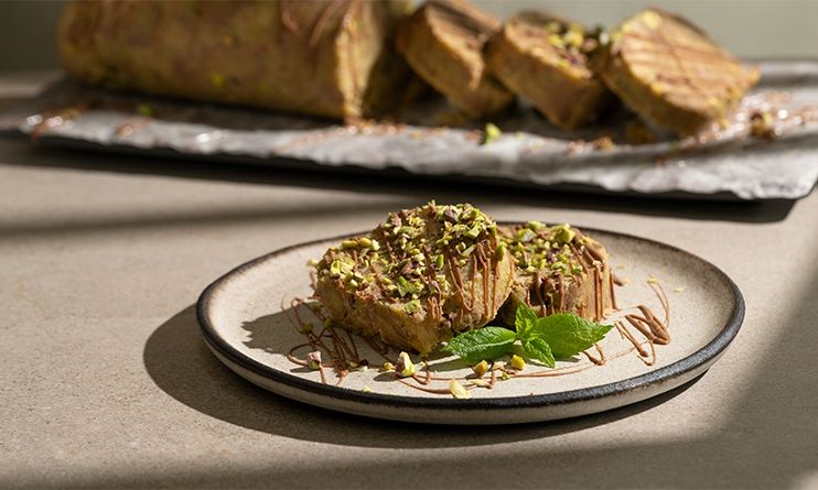 Κορμός Dubai chocolate (μωσαϊκό) από τον Άκη Πετρετζίκη