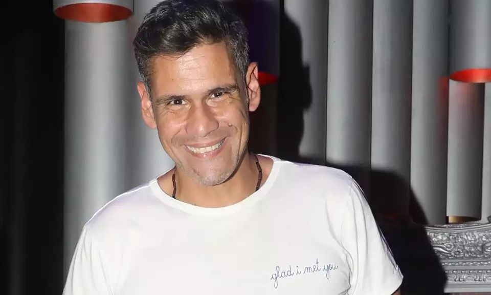 Δημήτρης Ουγγαρέζος: Συνέβη κι αυτό! Ρώτησε το ChatGPT γιατί δεν έχει κοπέλα και του απάντησε...