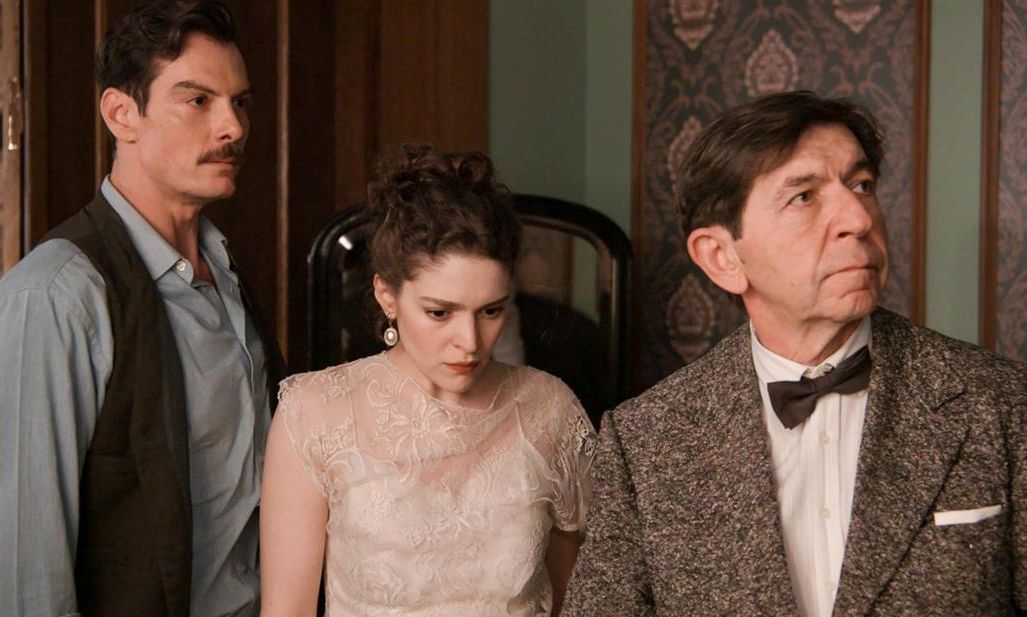 Grand Hotel: Ποιοι πεθαίνουν στο συγκλονιστικό φινάλε της σεζόν - «Θα πληρώσουν όλοι!»