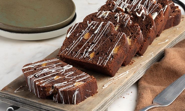 Κέικ τριπλής σοκολάτας από τον Άκη Πετρετζίκη