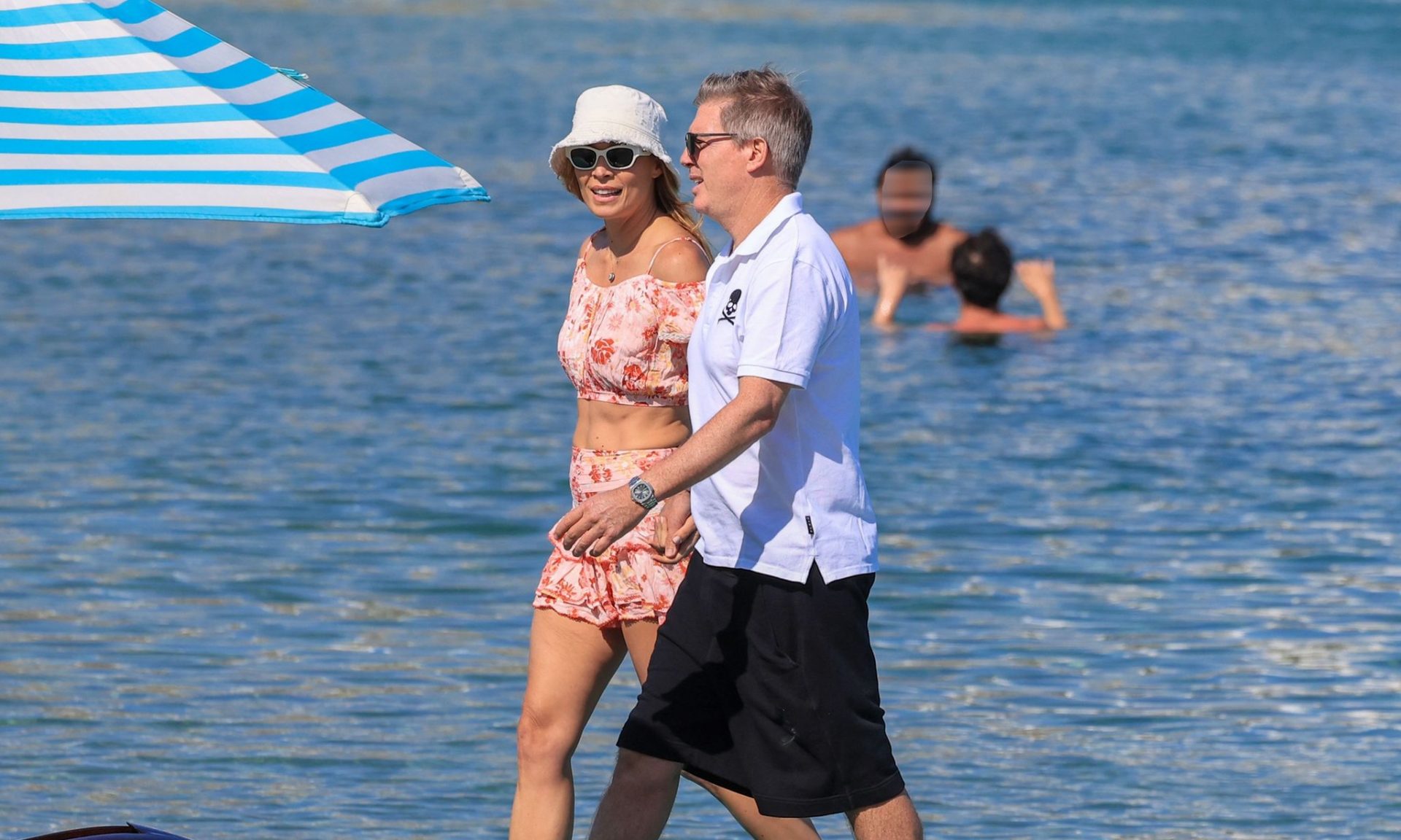 Χρουσαλά – Πατίτσας: Διακοπές στη Μύκονο! Πιασμένοι χέρι – χέρι και με υπέροχο στιλ!