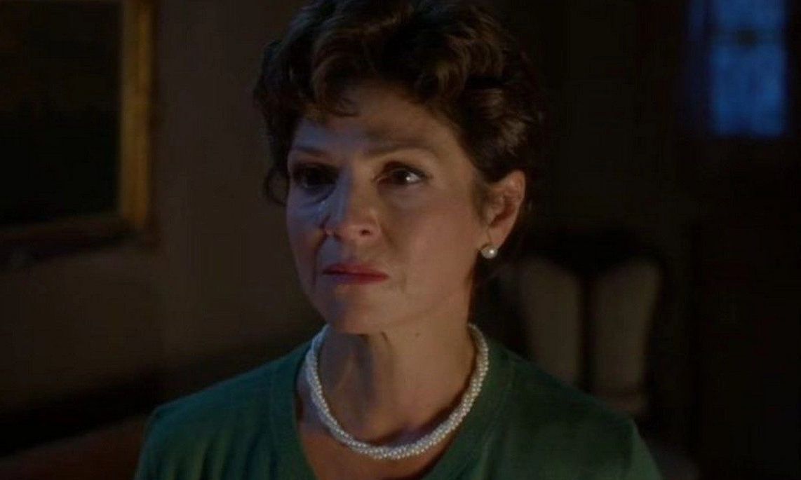 Άγιος Έρωτας - Χ: «Ξύπνησε απ’ τον λήθαργο! Χώσε Θάλεια, μη μασάς!»