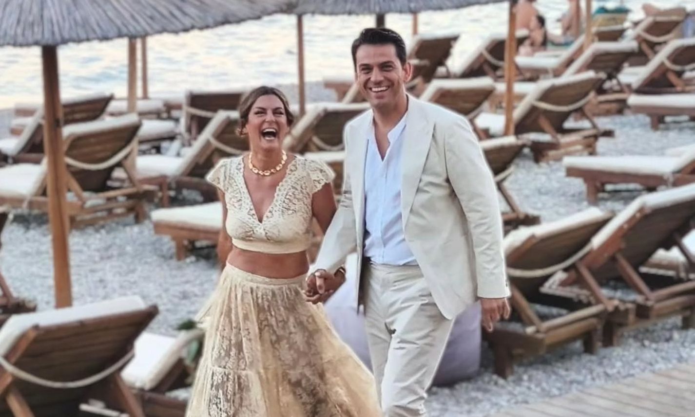 Χριστίνα Βραχάλη-Γκράχαμ Γουντ: Νέα στιγμιότυπα από τον γάμο τους:«Ευλογημένη που σου κρατώ το χέρι»